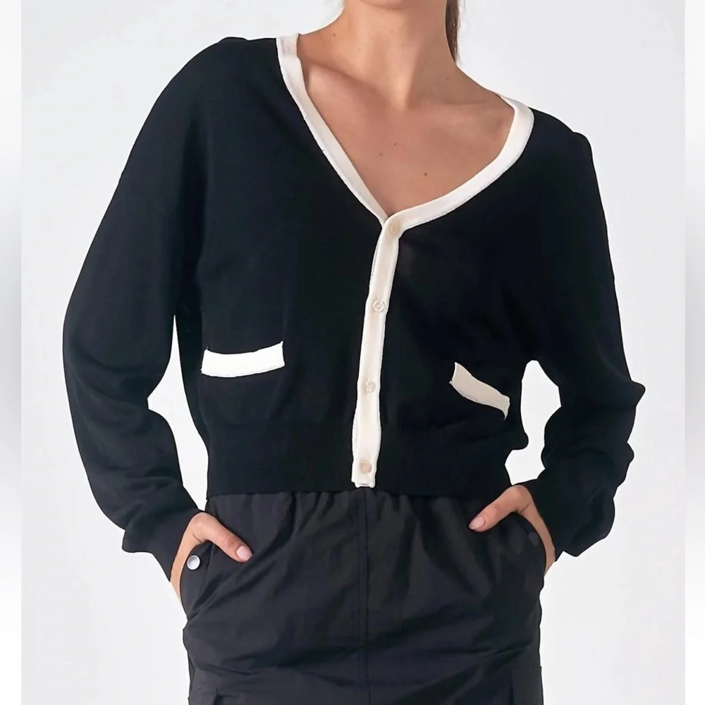 NWT Elan Accent Trimmed Cardigan Size Medium